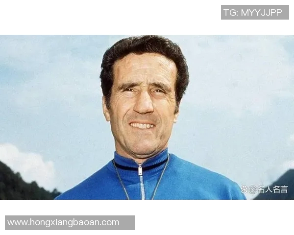 足球历史上第三号球星是谁?解读足坛传奇人物的地位与影响